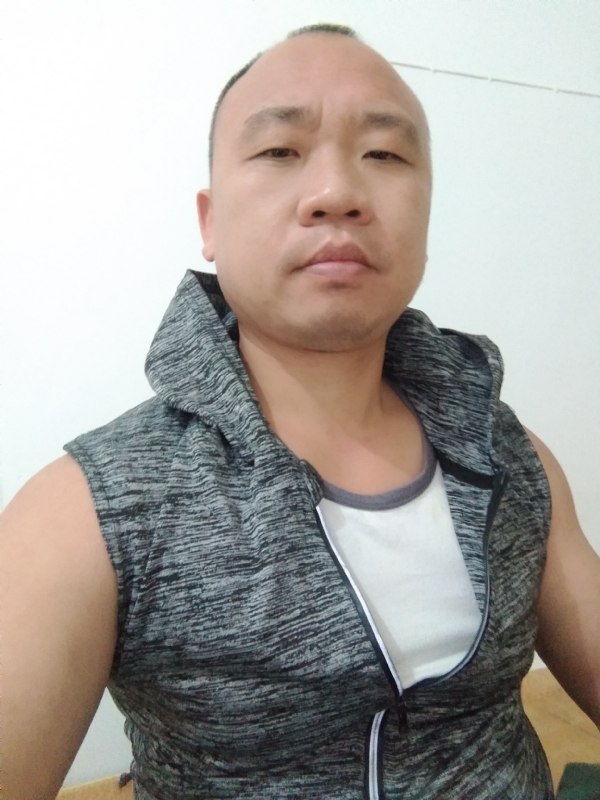 whm的第二张照片--尤溪征婚网