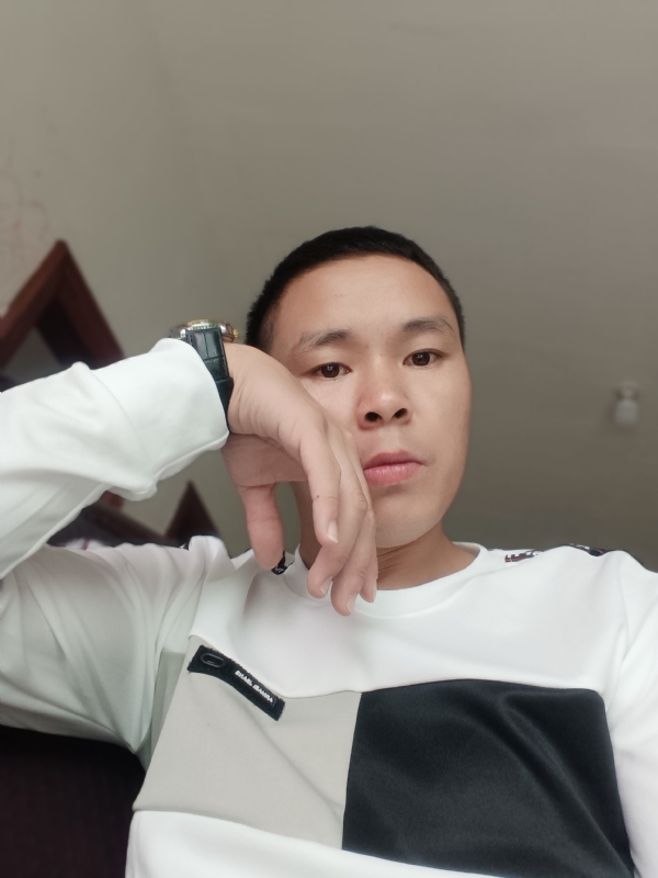 冷漠的第一张照片--尤溪征婚网