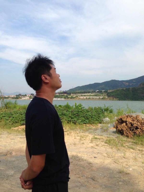 雾里看花的第一张照片--尤溪征婚网