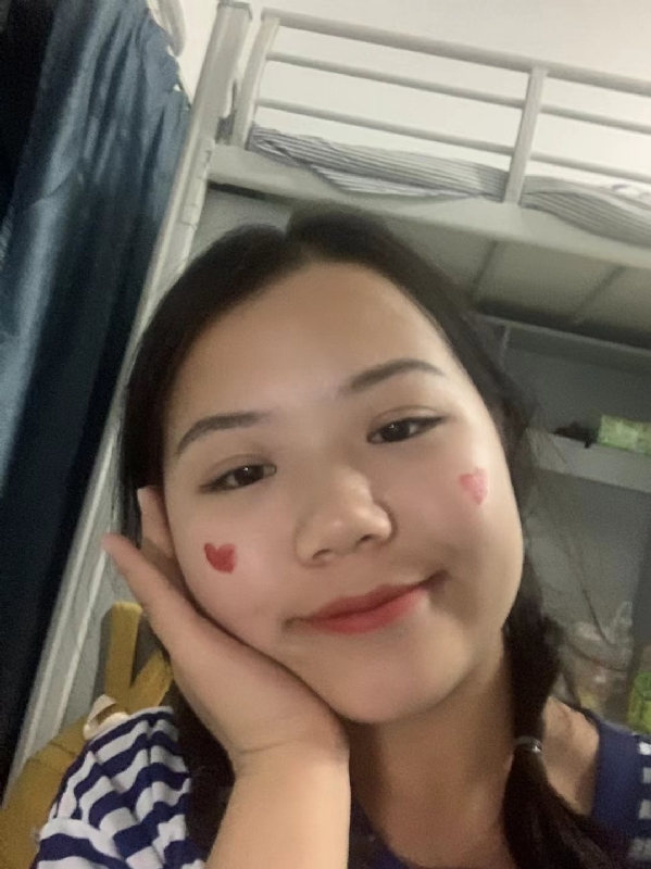 轻轻的一片云的第一张照片--尤溪征婚网