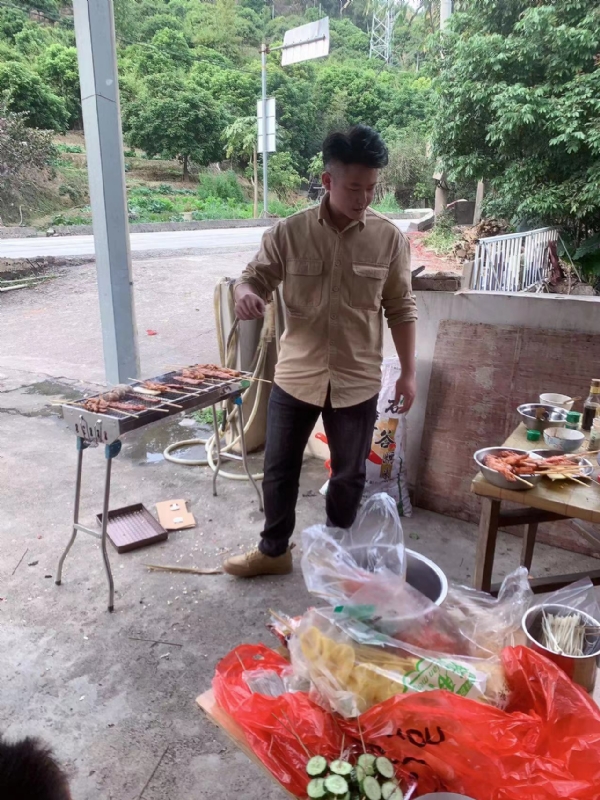你黑我哟的第一张照片--尤溪征婚网